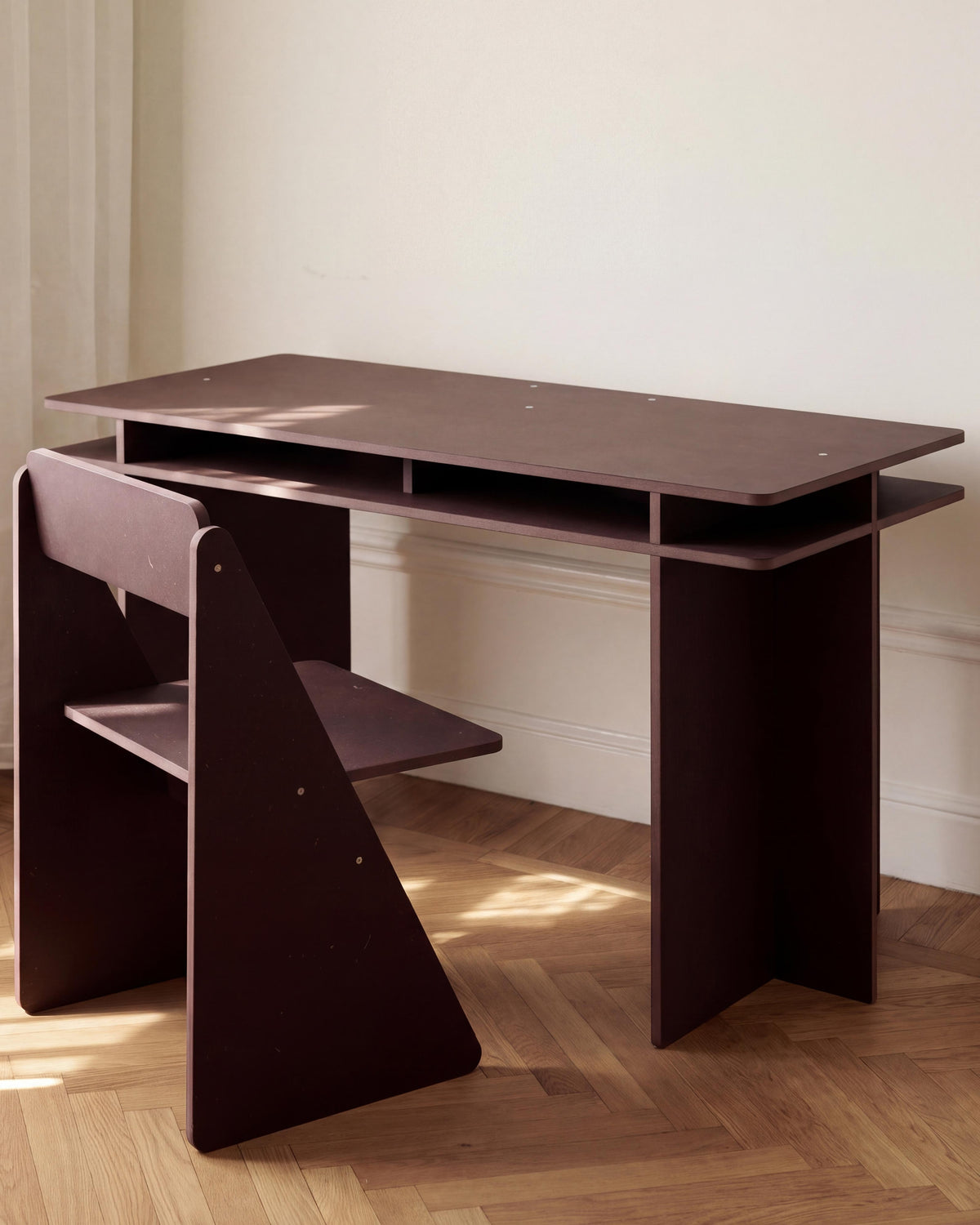 Tables & Desks