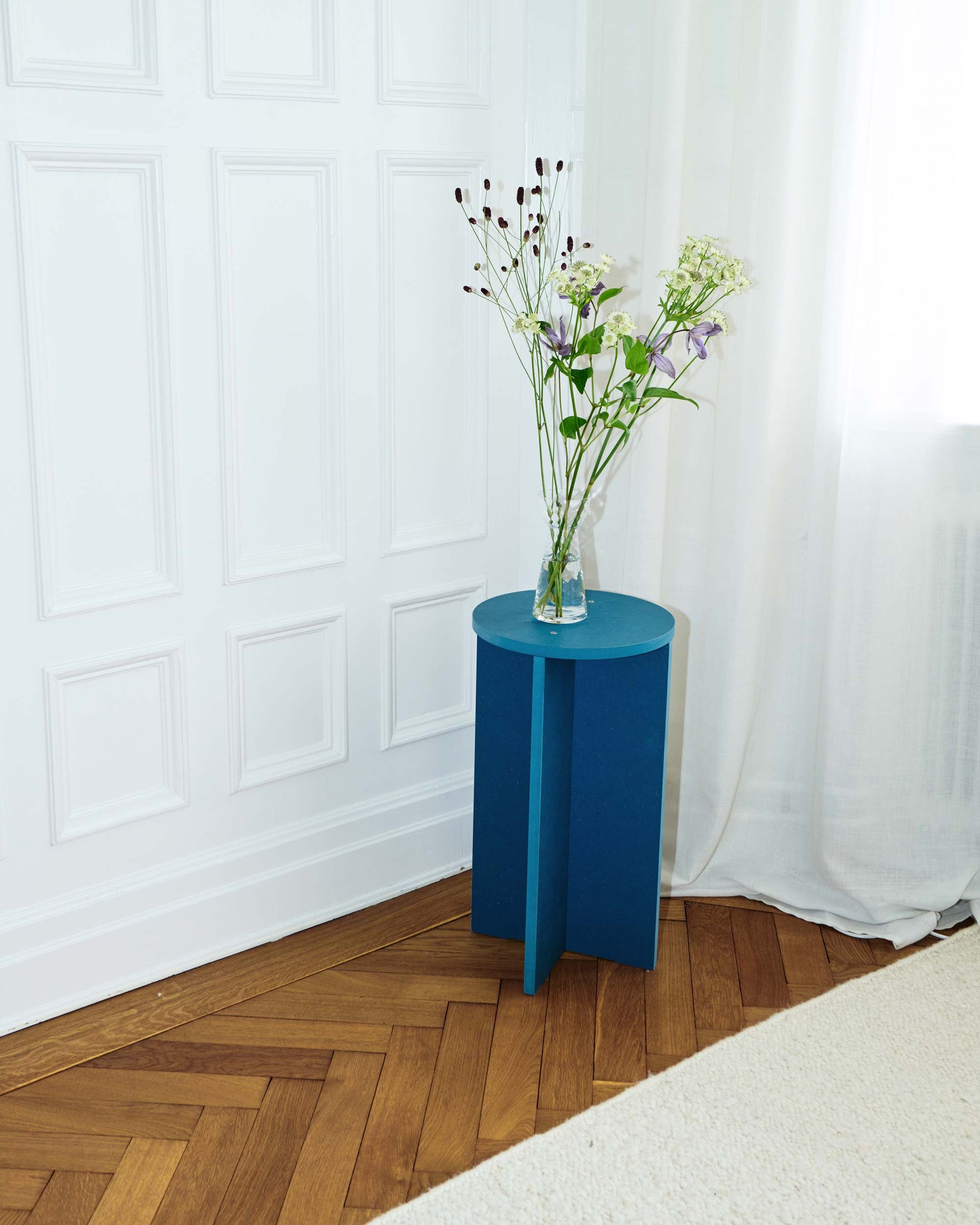 Dot Pedestal, Dark Brown